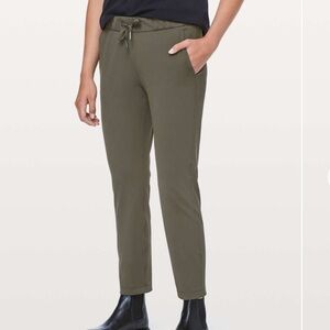 lululemon athletica On the Fly Pant 28in